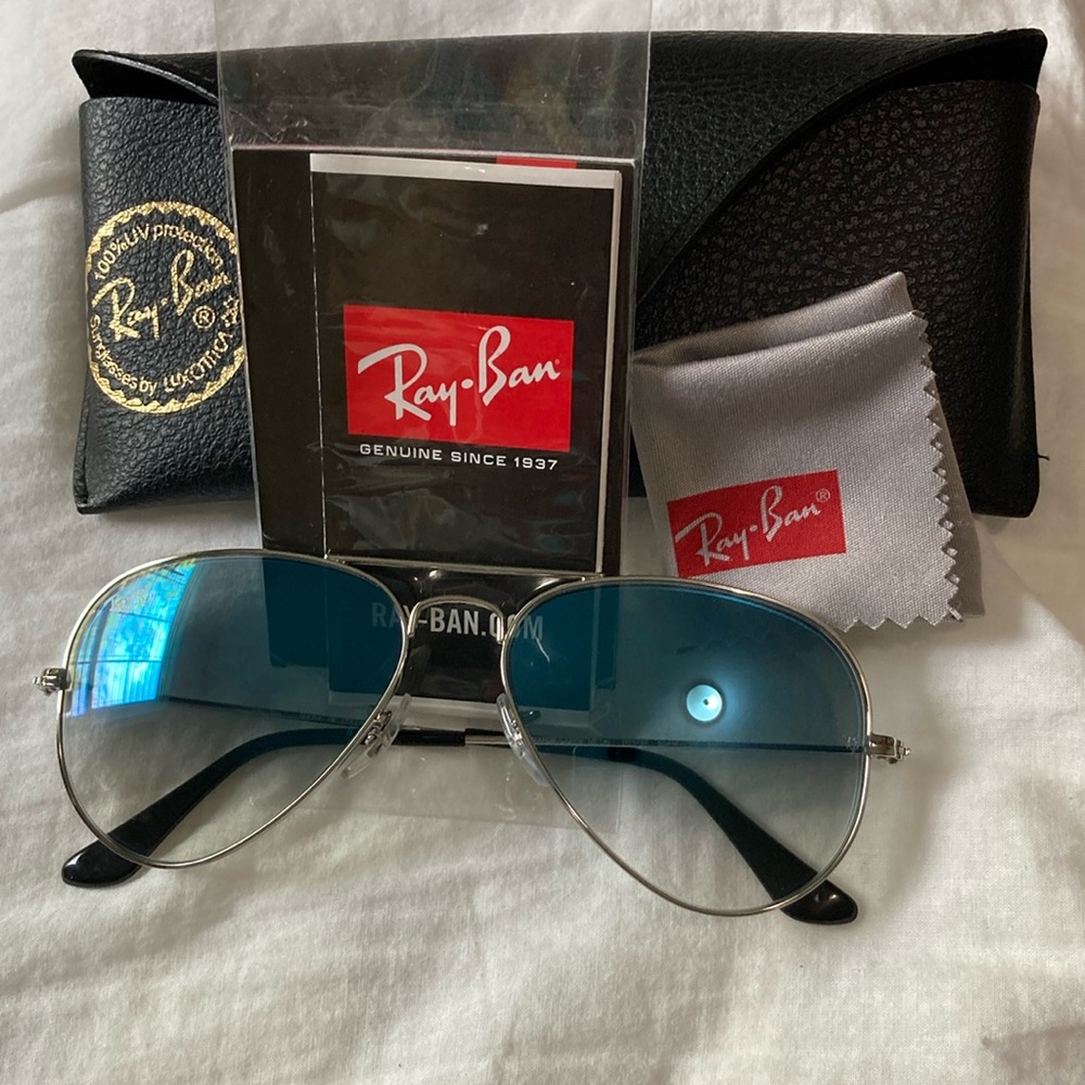 Brand new Ray-Ban sunglasses